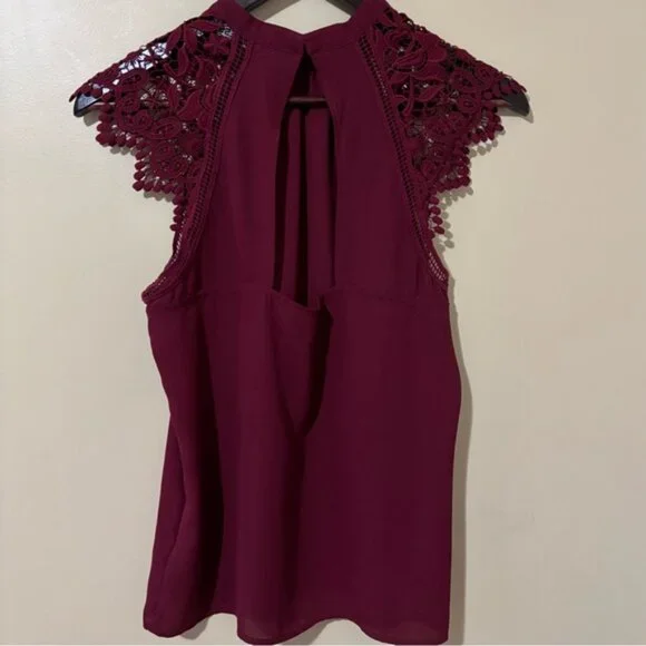 •SOLD•|EXPRESS| Elegant Burgundy Lace Cap Sleeve Open Back Top Blouse Sz S - Picture 4 of 7